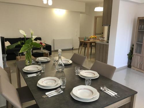 Panormos Apartamento | Stylish home - comfortable holidays near the beach.