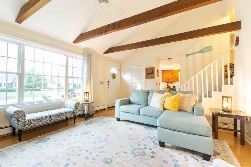 West Yarmouth Casa | Stylish Home Dog Friendly Close to Beach