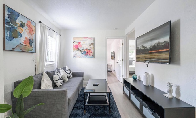 Poiciana Park II Casa | Stylish Home Near Beach, Downtown, and Airport. Pet Friendly!
