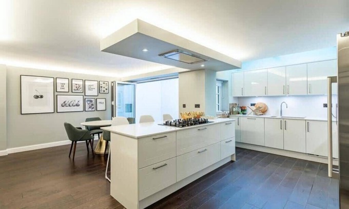Windlesham Casa | Stylish Home - Wentworth/Sunningdale Golf Club