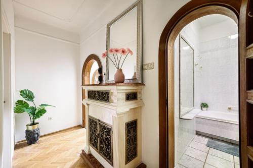 Lagymanyos Hotel | Stylish Homes Downtown Buda