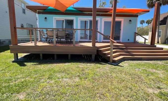 Kerr Townsley Port Orange Casa | Stylish Intercoastal Blue Bungalow -3 min to Daytona Beach