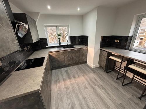 Peterborough Apartamento | Stylish London Road 2BR flat - FREE parking