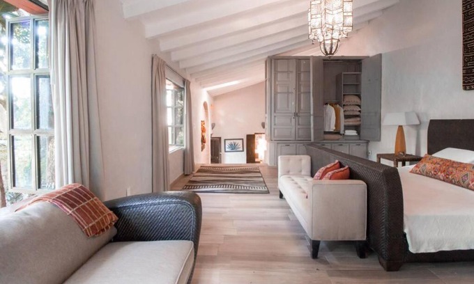 Zapopan Chalet De Esquí | Stylish Mexican Chalet Luna