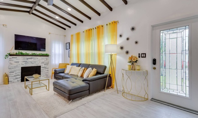 Liberty City Casa | Stylish Miami Home: 2 Mi to Intracoastal Waterway!