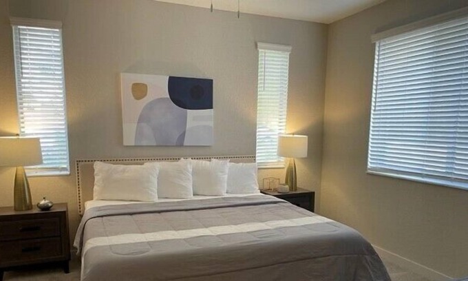Daytona Beach Apartamento | Stylish & Modern 3Bed/2Bath Apartment with Premium Amenities