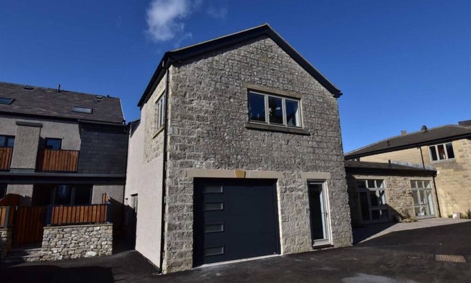 Taddington Casa | Stylish Modern Buxton Town House