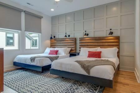 Greenwood Casa | Stylish Nashville Retreat with Garage
