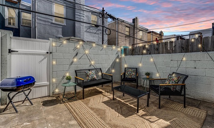South Philadelphia Casa | Stylish Near Stadiums & Nightlife Game Room