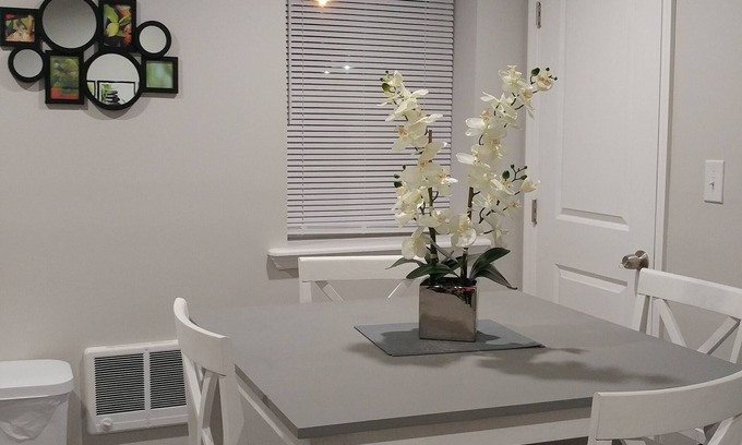 Frankford Apartamento | Elegante recientemente renovado ** Apartamento privado ** 1HAB