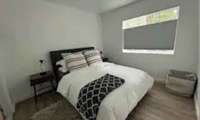 Encino Cabaña | Stylish Newly Renovated 1 bedroom in Encino