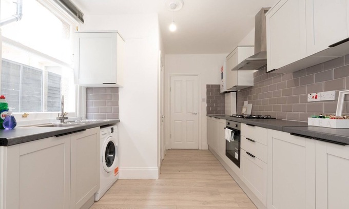 Abbey Casa | Stylish newly renovated large home with garden | Pass The Keys