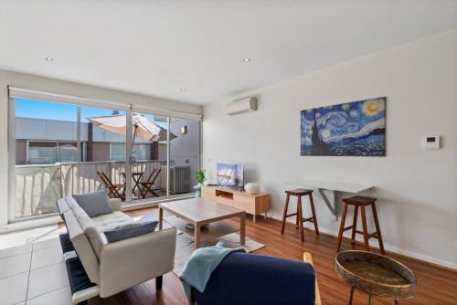 North Melbourne Apartamento | Stylish North Melbourne Stay, Minutes to CBD