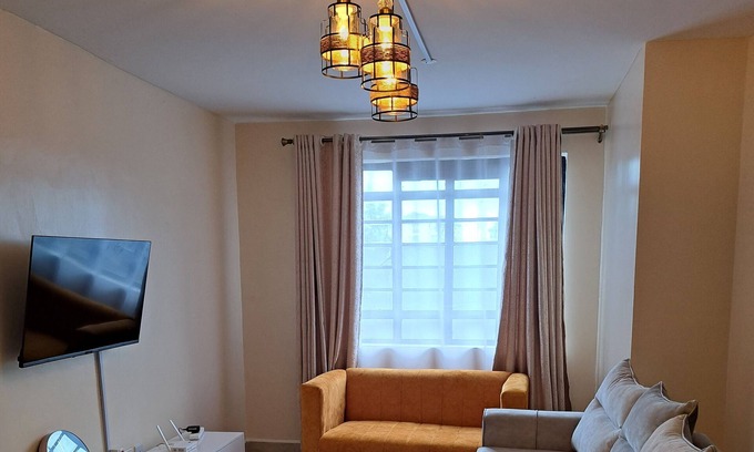 Mlolongo Apartamento | Stylish One bedroom apartment. Family friendly. 7 minutes to airport and SGR!