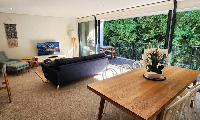 Randwick Apartamento | Stylish parkside retreat
