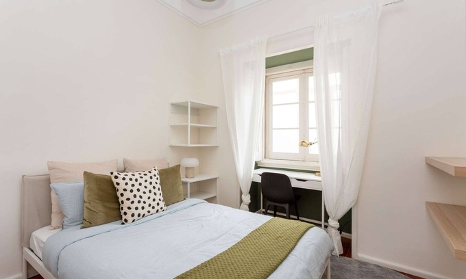Alto do Pina Apartamento | Stylish Peaceful Room | Shared Apartment