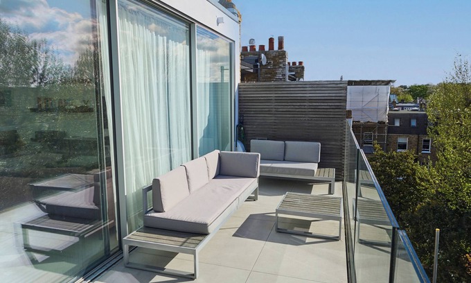 Addison Apartamento | Stylish Penthouse - Balcony & Views - Holland Park