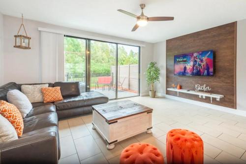 Kissimmee Casa | Stylish & Private Jacuzzi, Near Disney 4730