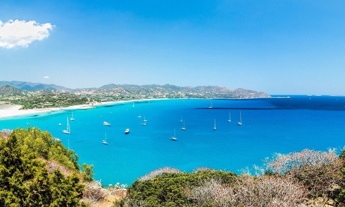 Villasimius Apartamento | Stylish Residence Le Fontane one Bedroom Apartment Sleeps 4 Persons No2503