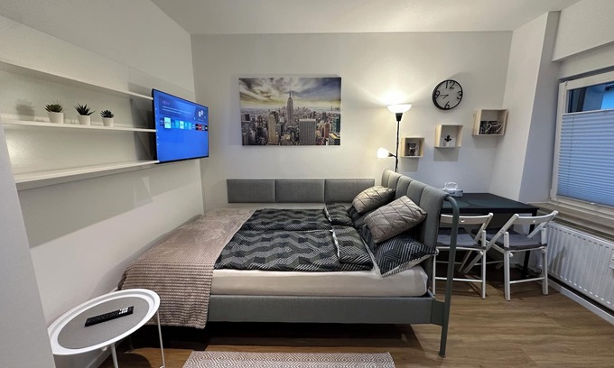 Gladbach Apartamento | Stylish room in the center of Mönchengladbach