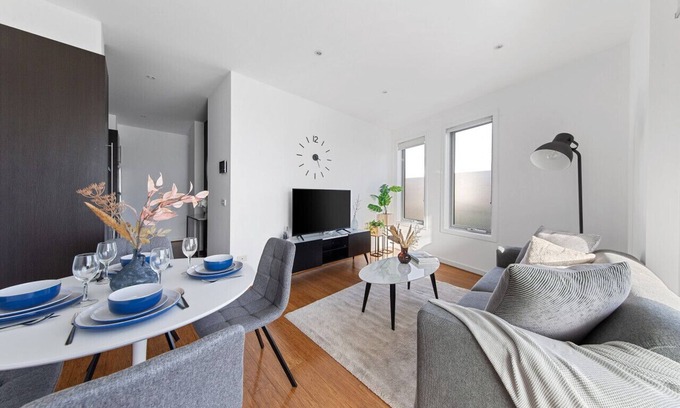 Caulfield North Apartamento | Stylish Serenity at Orrong