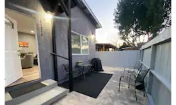 Stockton Casa | Stylish, Sleeps 6 - 2 bed - BBQ - Patio -San Diego