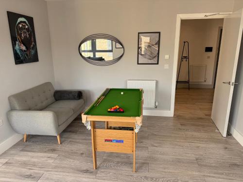 Coulsdon West Apartamento | Stylish Spacious 5-Bed Duplex
