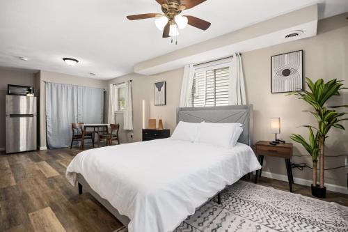 Peoria Apartamento | Stylish Studio Apartment with Modern Touches