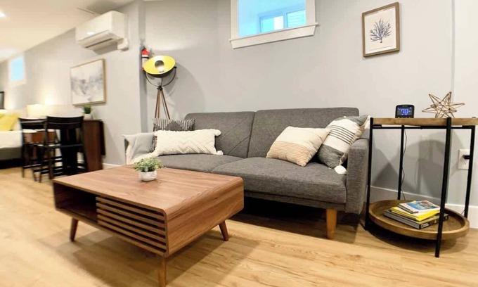 Arlington Apartamento | Stylish Studio - ✓Sanitized ✓Private ✓Spotless