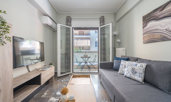 Ilisia Apartamento | Stylish Suite by CloudKeys