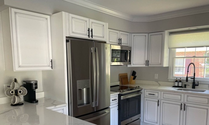 Easton Casa | Stylish Townhouse in the Heart of Easton
