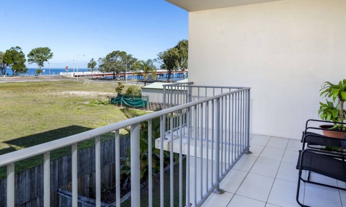Bellara Apartamento | Stylish Unit with Water Views