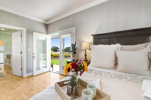 Windsor Casa | Stylish Vineyard Living at Winemakers Estate