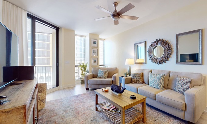 Cape Harbour Condominio | Stylish Water-View Condo w/ Balcony, Multiple Pools & Tennis Courts