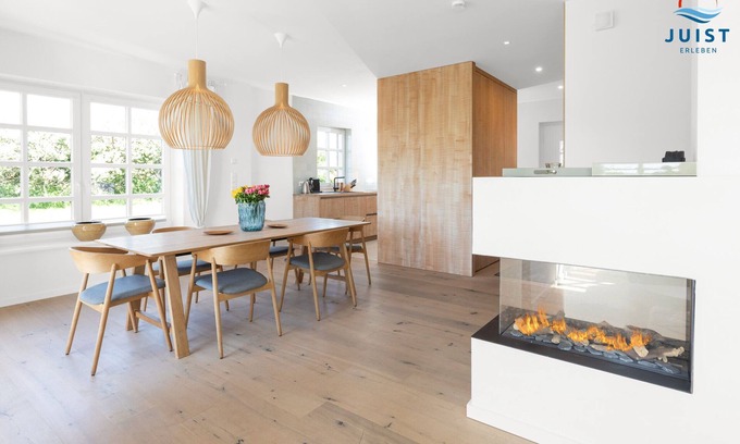 Juist Casa | Stylishly furnished vacation home with terrace on the mudflats.