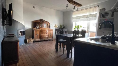 Gdynia Apartamento | Stylowy Apartament Morska z balkonem