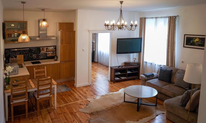 Chelm Apartamento | Stylowy Apartament w Kamienicy