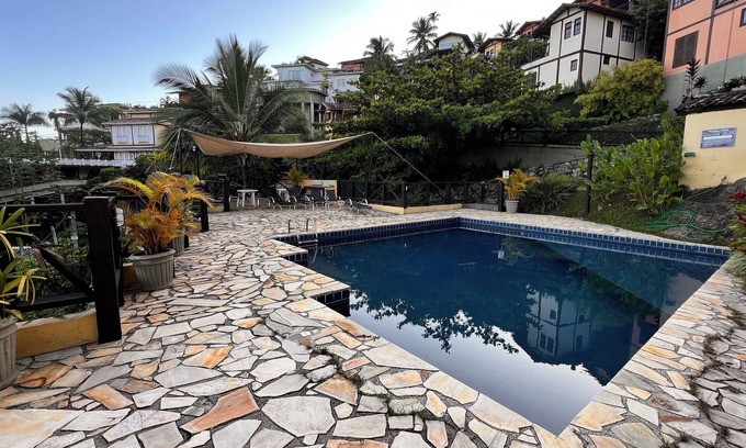 Itaquanduba Apartamento | Suítes Azul Marinho