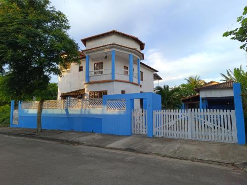 Rio das Ostras Casa | Suítes Estilo Pousada 4 Hóspedes