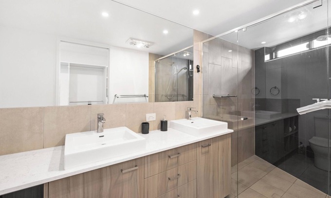 Bellara Apartamento | Sub-penthouse With Water Views