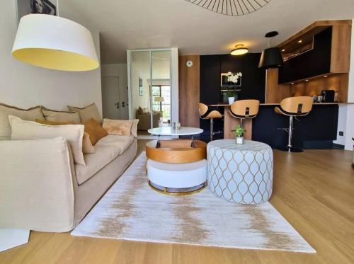 Puteaux Apartamento | Sublime appartement 4 étoiles neuf T3 àPuteaux 61m2 proche La Défense, 10m2 de terrasse avec magnifique vue
