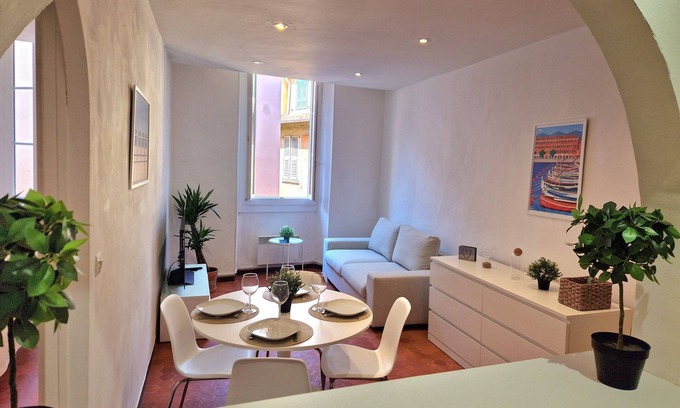 Carabacel Apartamento | Sublime Appartement 4P. Dans le Vieux-nice