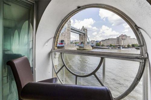 Riverside Apartamento | Subpenthouse sleeps 6, Stunning views of Tower Bridge!