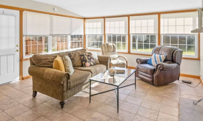 Chili Center Casa | Suburban Family Friendly 4 BR!