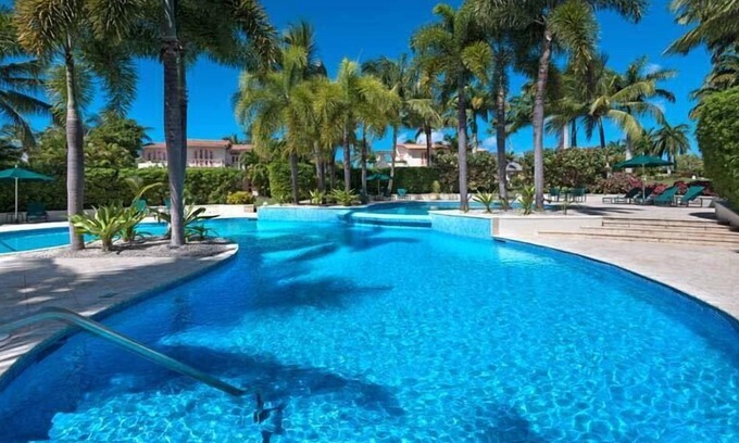Mount Standfast Apartamento | Sugar Hill B306 1BR in St. James by Personal Villas - Beach Club Membership