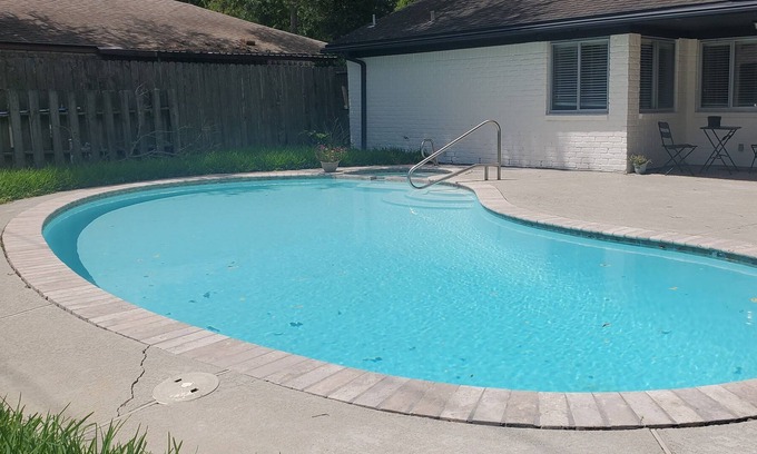 Sugar Land Casa | Sugar Land Getaway with Private Pool