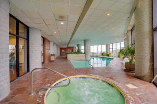 Sugar Mountain Apartamento | Sugar Mountain Retreat with Pool Access, Near Skiing