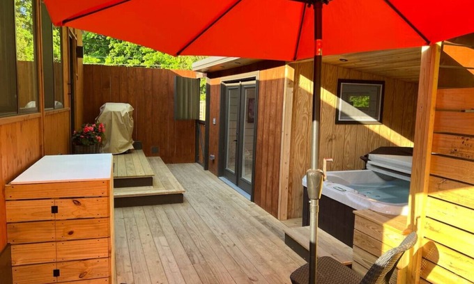 Chatham Apartamento | Sugar Shack - 300 square feet of pure sweetness.