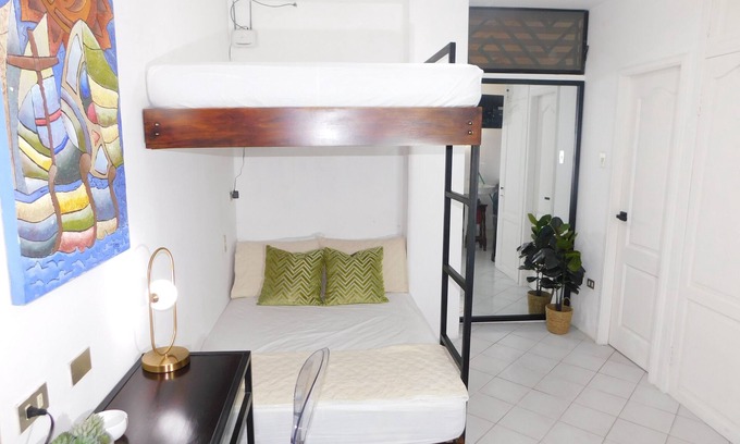 Salinas Apartamento | Suit equipada en Salinas Malecón excelente ubicación 3 cuadras Malecón equipada