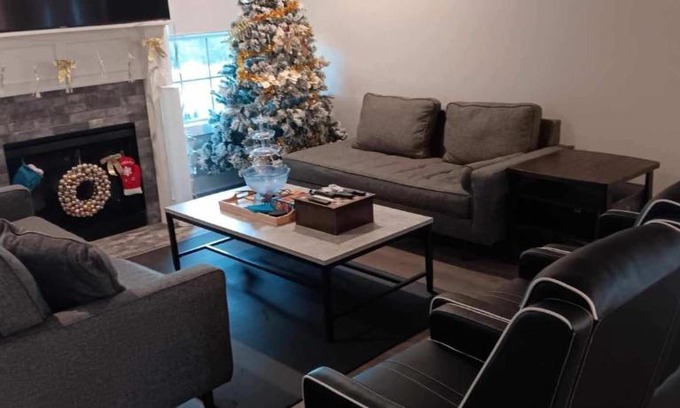 Murfreesboro Casa | Suit with private bathroom #1 in house Murfreesboro TN